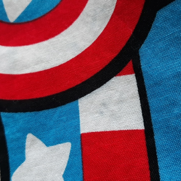 Marvel XS Mini Heros Graphic Grey Scrub Top - Picture 12 of 16